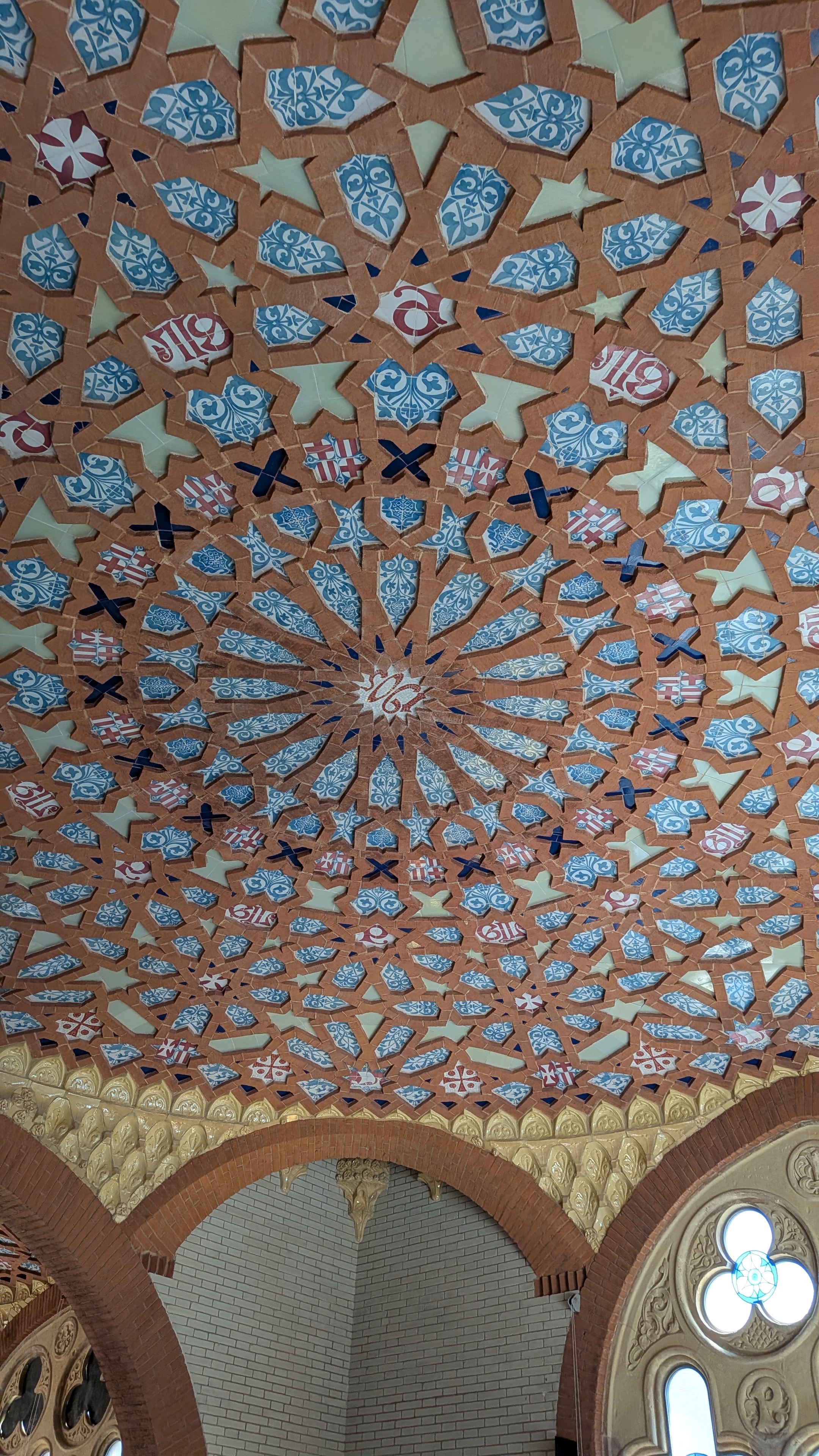 06-barcelona-sant-pau-ceiling-tile