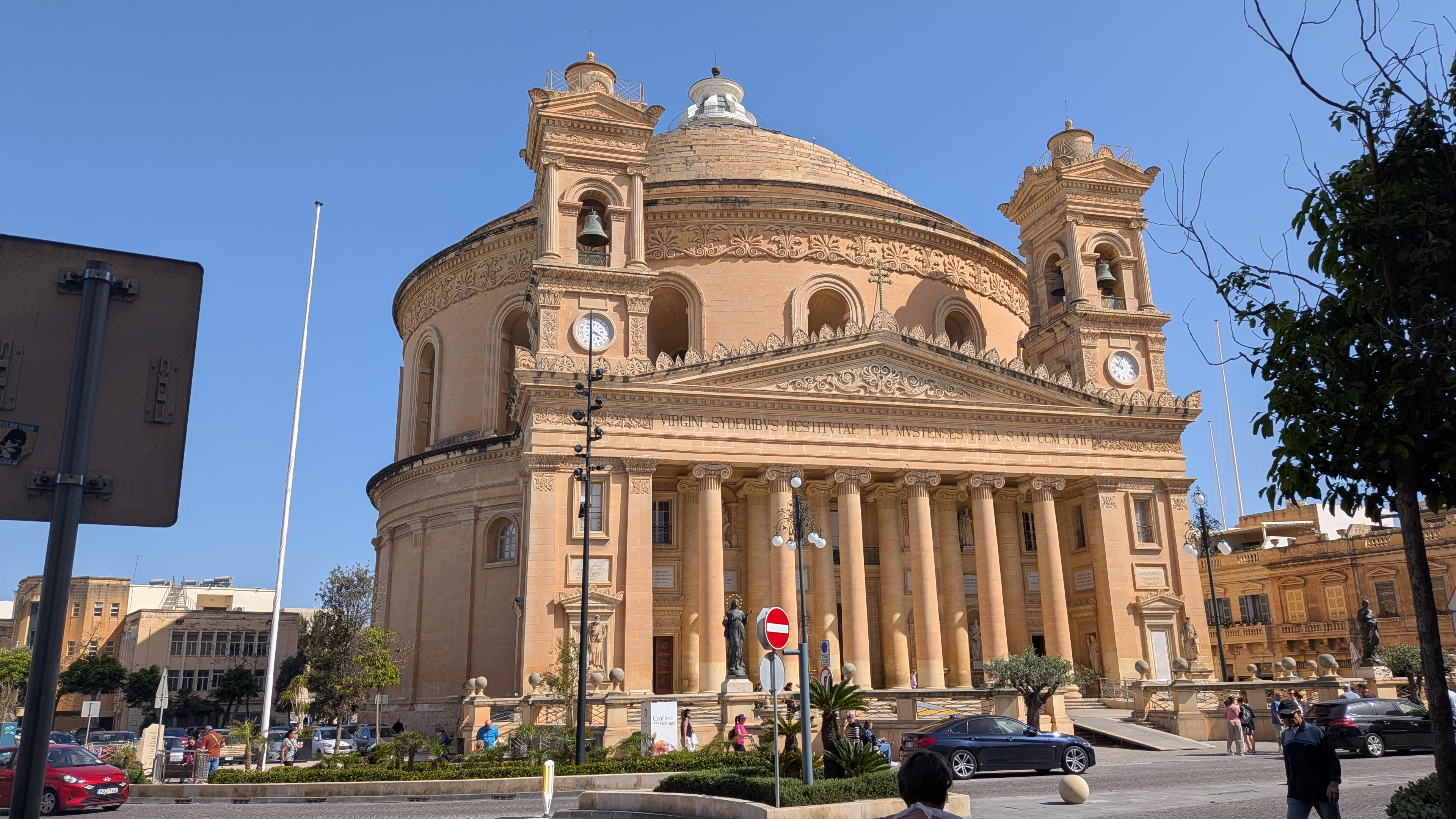 13-mosta-outside