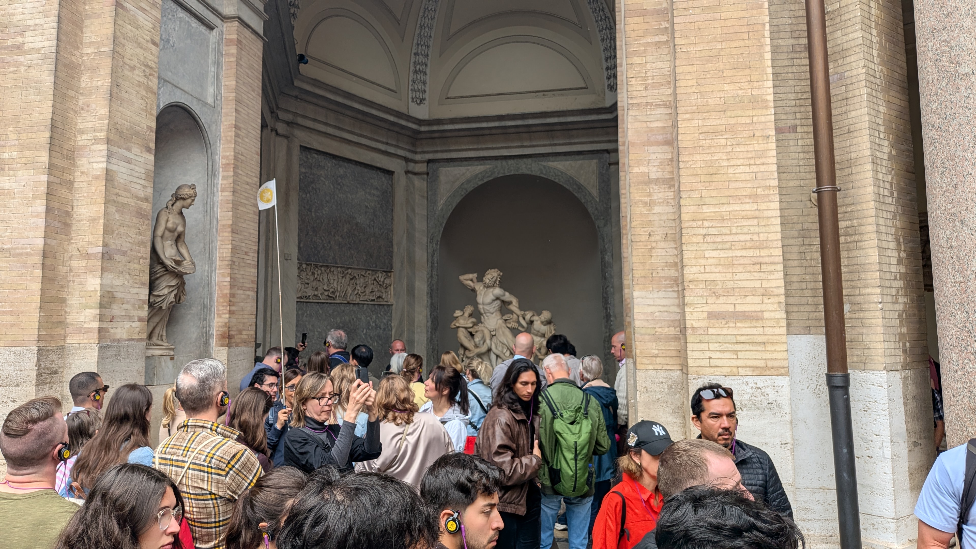 39-vatican-super-crowded