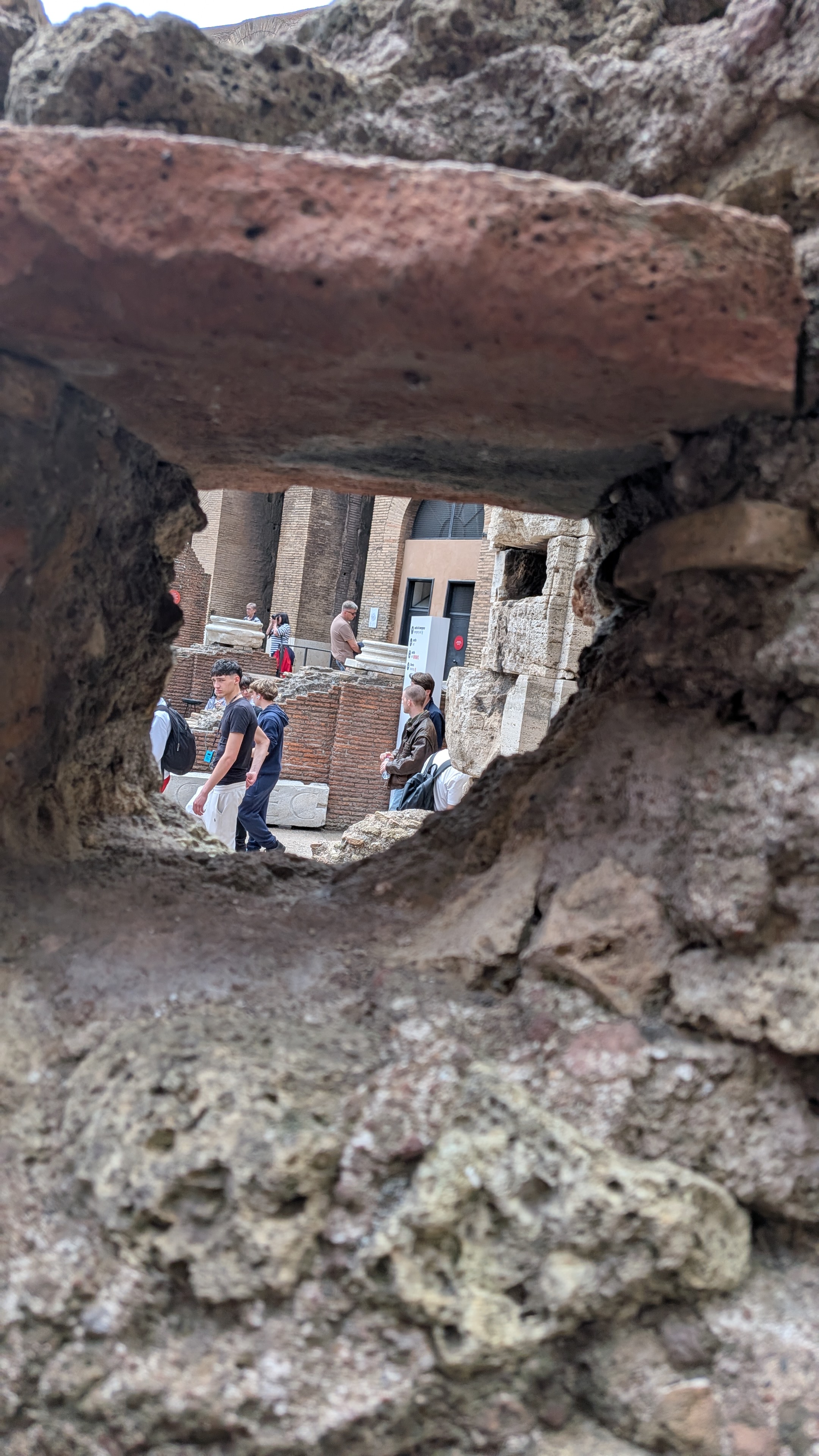 52-colisseum-roman-brick
